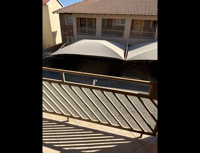 1 BEDROOM FLAT FOR SALE IN RENSBURG
